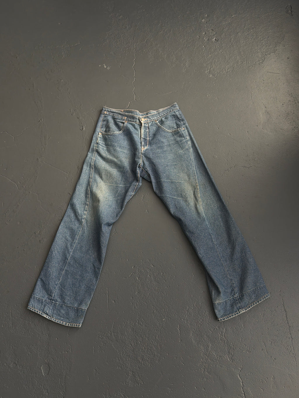 Levi’s Engineered Washed Blue Buckle Back Jeans 32