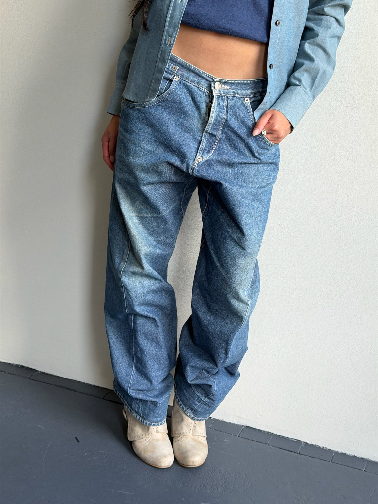 Levi’s Engineered Washed Blue Buckle Back Jeans 32