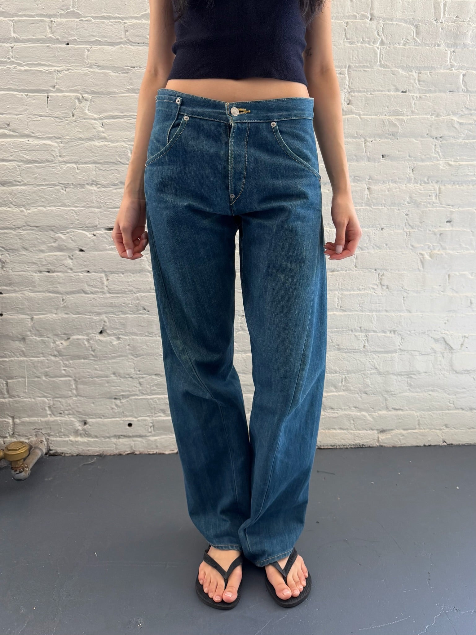 Levi’s Engineered Loose Dirty Buckle Back Jeans 30