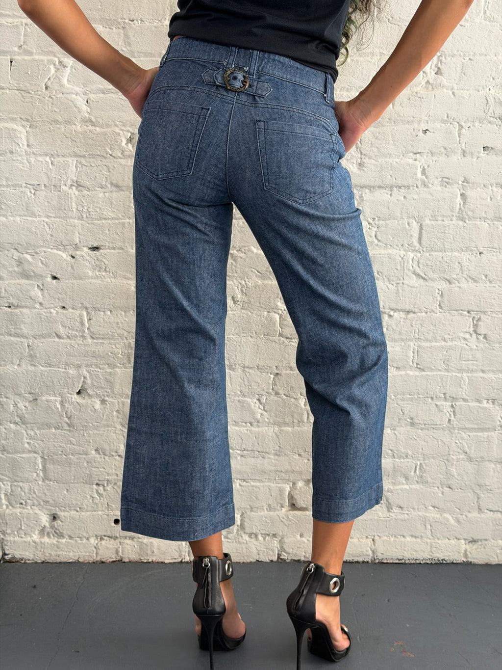 Vivienne Tam Buckle Back Capris