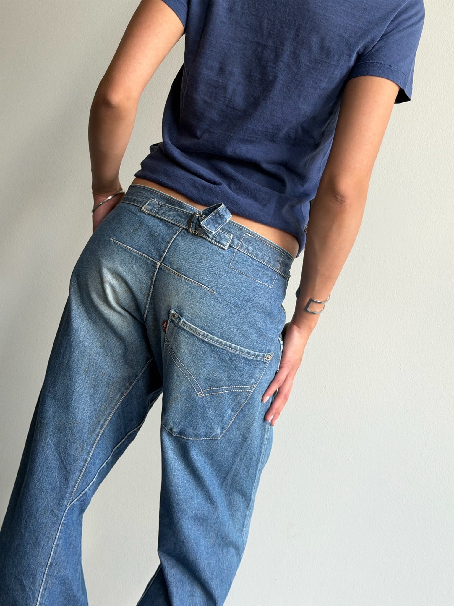 Levi’s Engineered Washed Blue Buckle Back Jeans 32