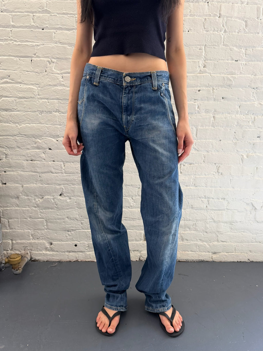 Levi’s Engineered Double Packet Buckle Back Jeans 33