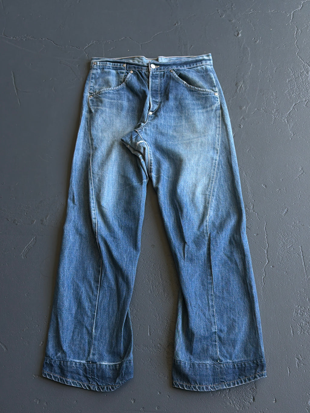 Levi’s Engineered Washed Light Blue Buckle Back Jeans 32x32