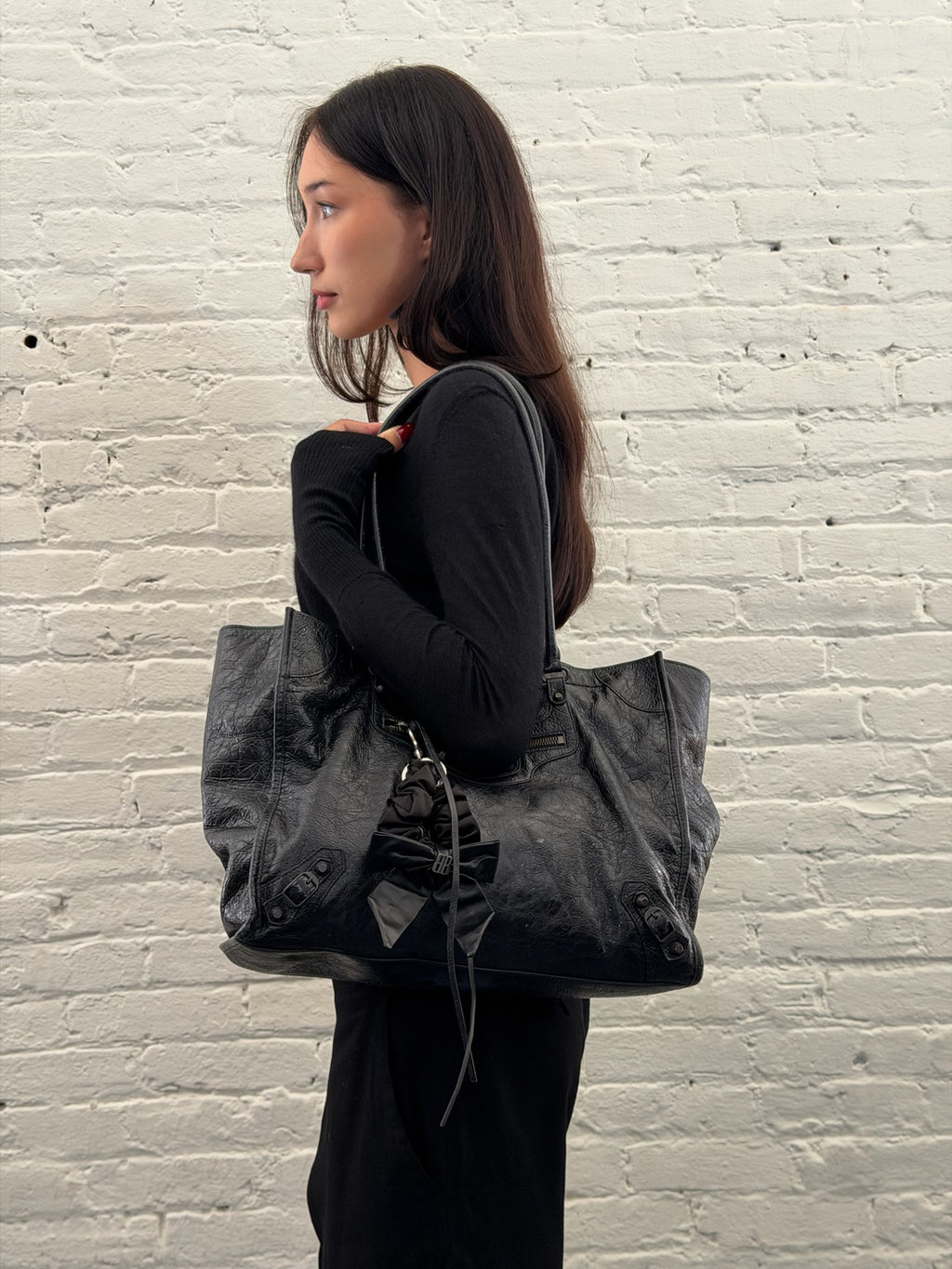 Balenciaga Le City Tote Bag Medium in black Arena lambskin