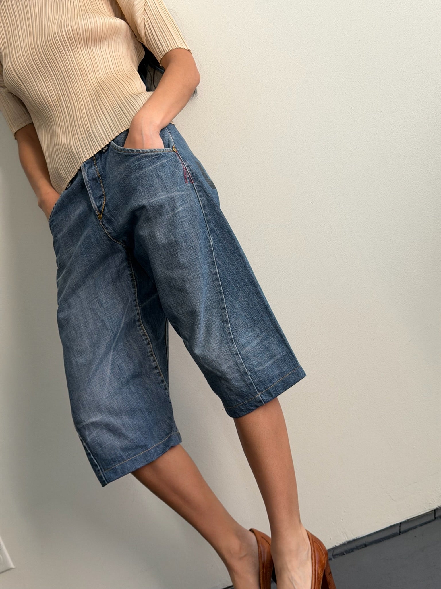 Levi’s Engineered Light Washed Buckle Back Short