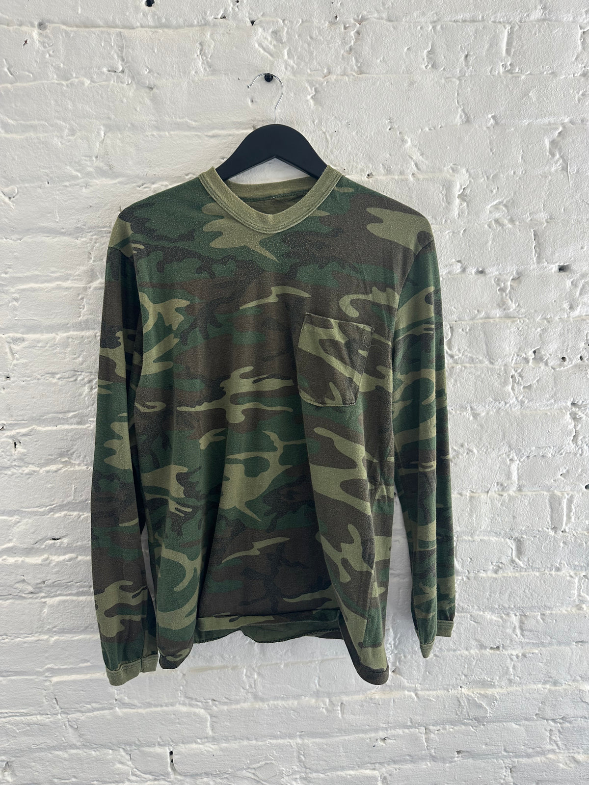 1990s Military camo long sleeve