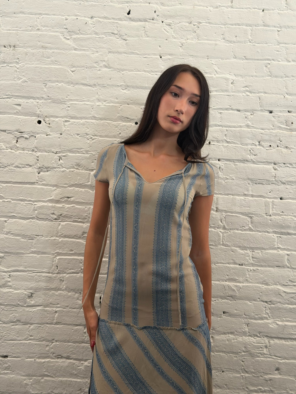 Vivienne Tam Pleated V-Neck S/S Rayon Dress